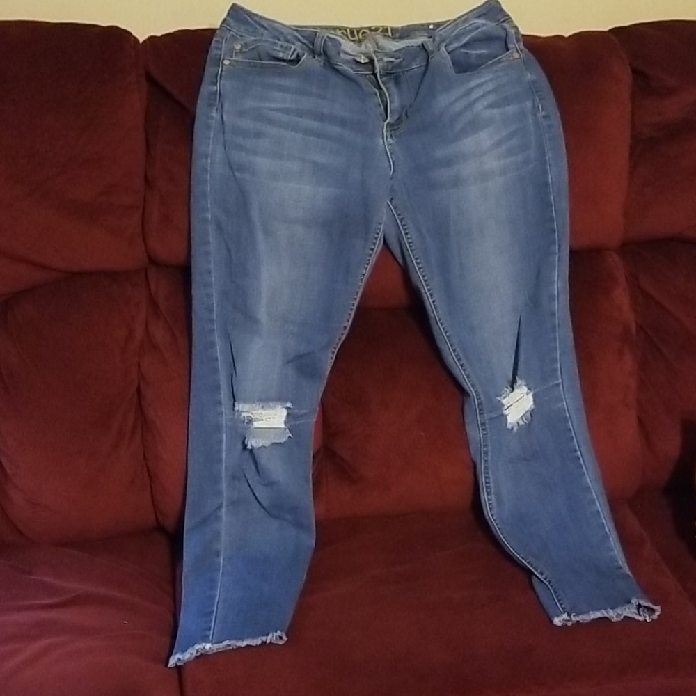 Rue21 distressed jeggings